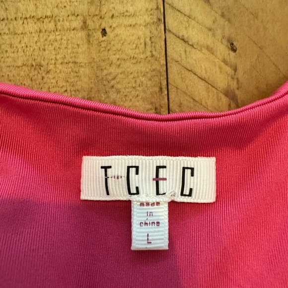 TCEC Bodysuit with Bow on Back - Picture 3 of 3